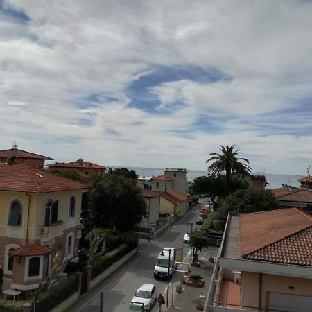 Hotel Giulia Marina di Massa Luaran gambar