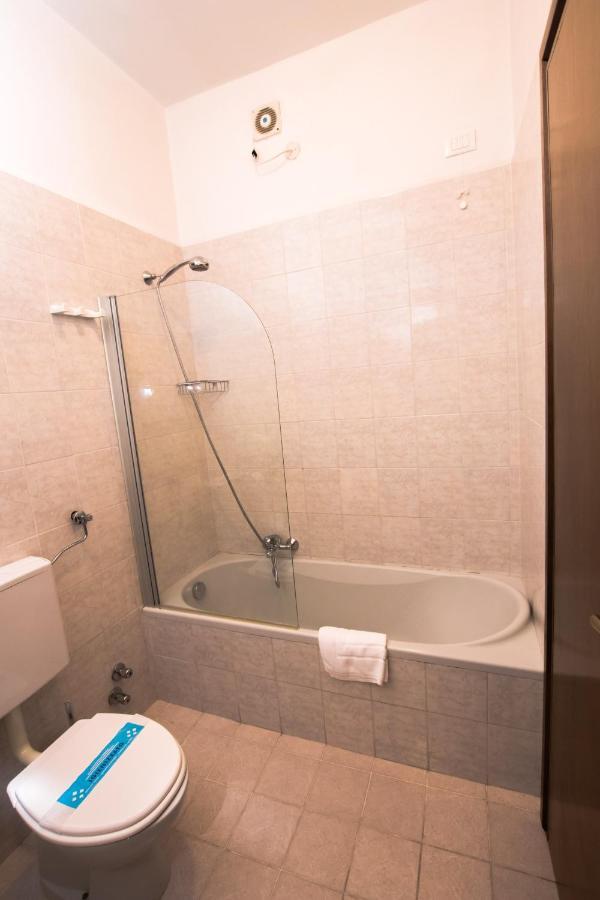 Hotel Giulia Marina di Massa Luaran gambar