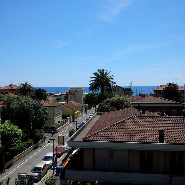 Hotel Giulia Marina di Massa Luaran gambar