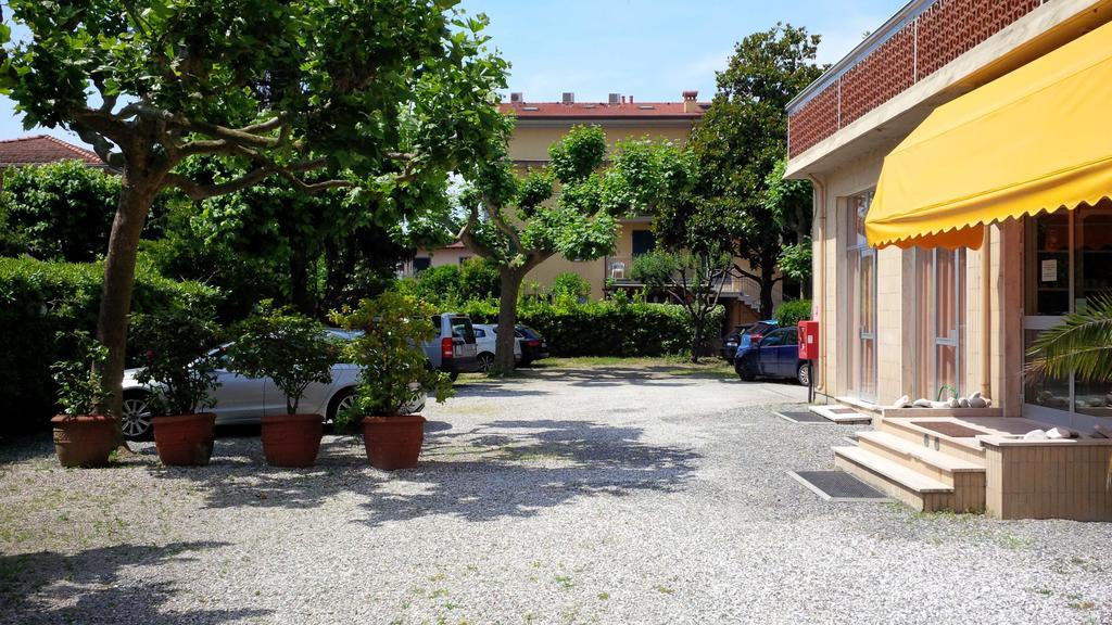 Hotel Giulia Marina di Massa Luaran gambar