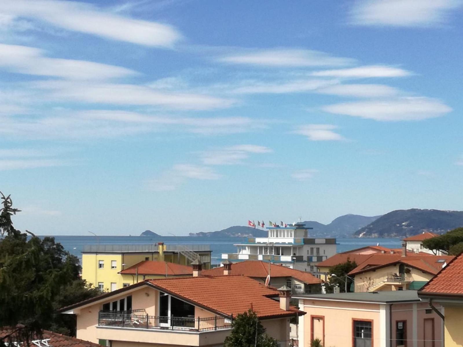 Hotel Giulia Marina di Massa Luaran gambar
